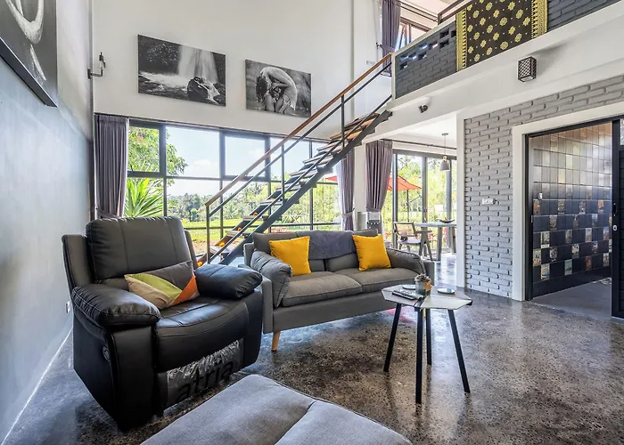 Maple Ridge - Private Pool & Rice Field View